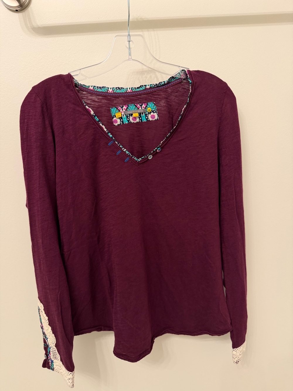 Anthropologie Little Yellow Button Women’s V-Neck Long Sleeve Top